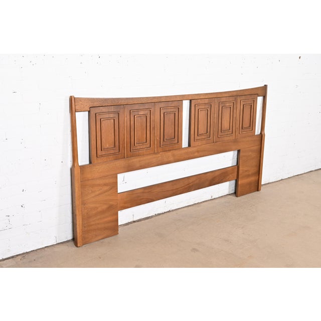 Broyhill Sculptra MidCentury Modern Walnut King Size Headboard, 1960s