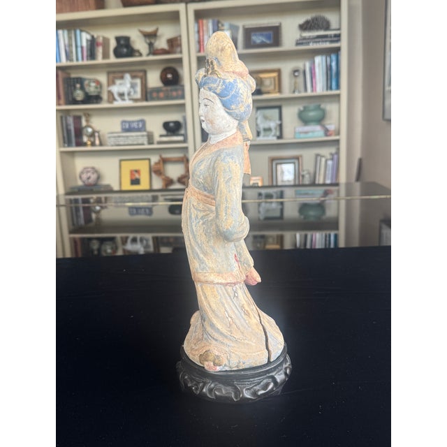 Expressive Carved Chinese Court Lady Figure, Polychrome Dancing Form, Early 20th Century For Sale - Image 4 of 8