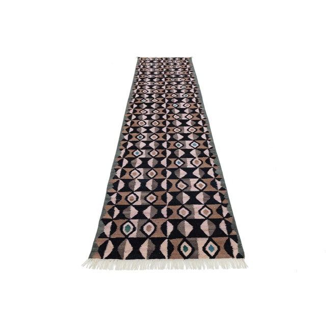 Abstract Modern Handmade Kilim Wool Runner – Flatweave Abstract by Apadana For Sale - Image 3 of 10