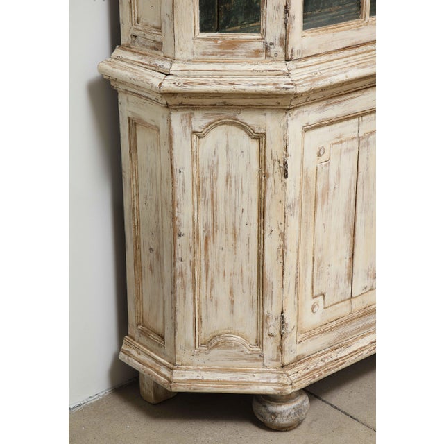 Early 19th Century Swedish Vitrine White Painted Pine For Sale - Image 12 of 13
