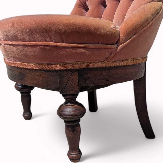 Pink Late 20th Century Victorian Style Tufted Slipper Chair in Pink Velvet For Sale - Image 8 of 18