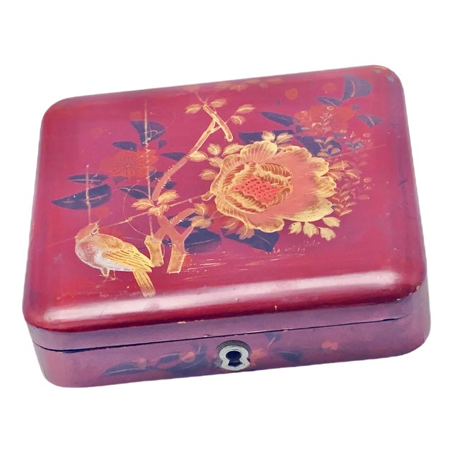 Japanese Hand-Painted and Lacquered Wooden Lidded Box, 1900s For Sale