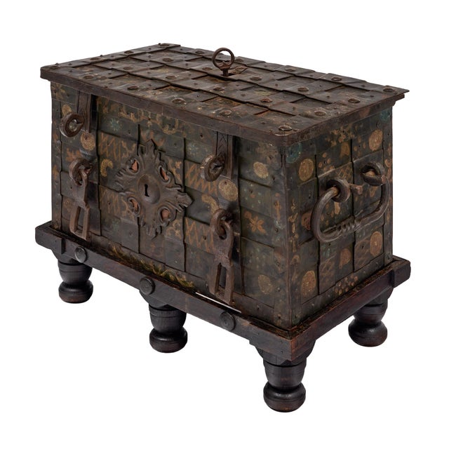 17th Century Spanish Baroque Iron-Mounted Dowry Chest For Sale - Image 4 of 9