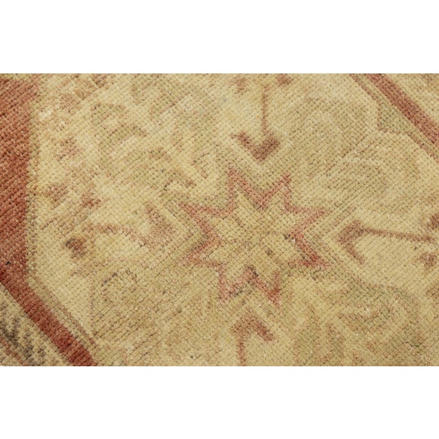 1900 - 1909 Antique Turkish Oushak Hand-Knot Wool Rug With Central Medallion, Small Accent Mat – 1' X 3' For Sale - Image 5 of 8