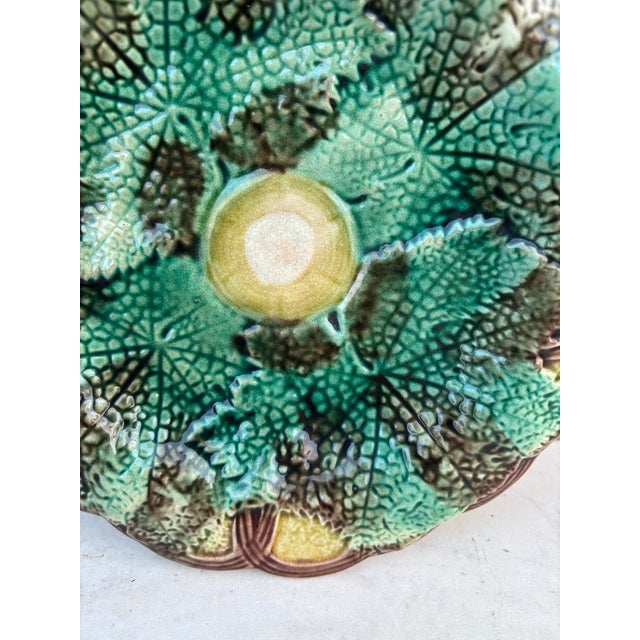 19th Century English Majolica Leaves Plate For Sale - Image 4 of 6