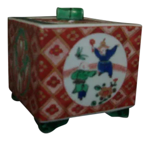 19th Century Japanese Kutani Porcelain Square Incense Burner Koro