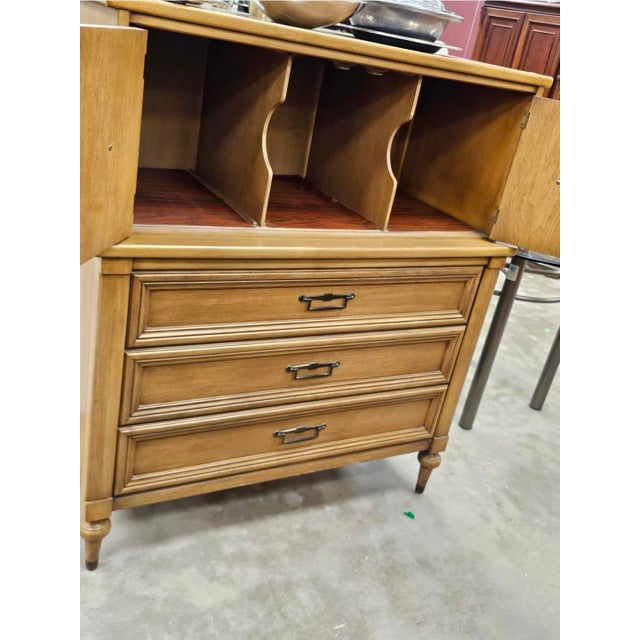 Mid 20th Century White Furniture Italian Tuscan Style Fruitwood Chest and Chest of Drawers For Sale - Image 11 of 13