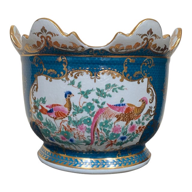 1980s Chinoiserie Porcelain Cachepot With Peacocks For Sale