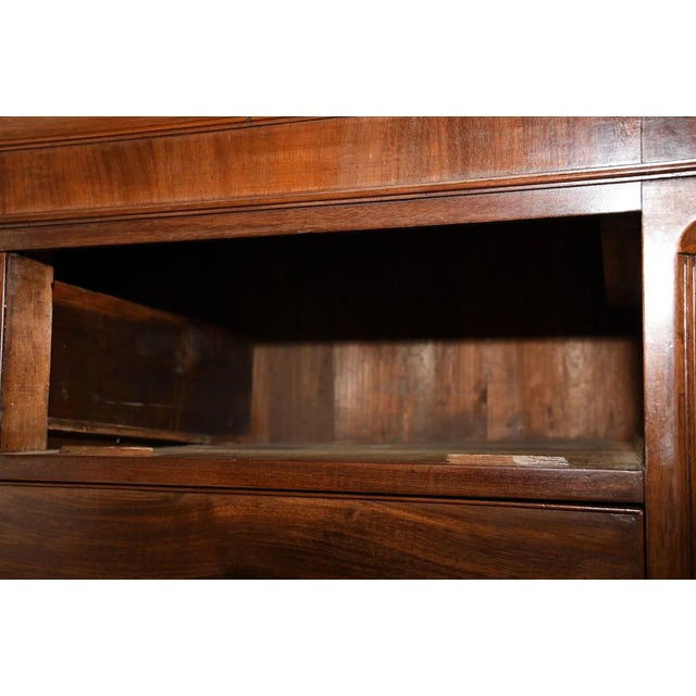 Traditional Antique Georgian English Mahogany Chest on Chest, Bracket Feet Pull Out Slide For Sale - Image 3 of 10