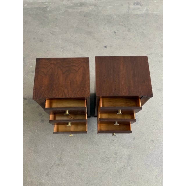 Brown 1960s Pair of Art Deco 3-Tier Drawer Nightstands, A Pair For Sale - Image 8 of 18
