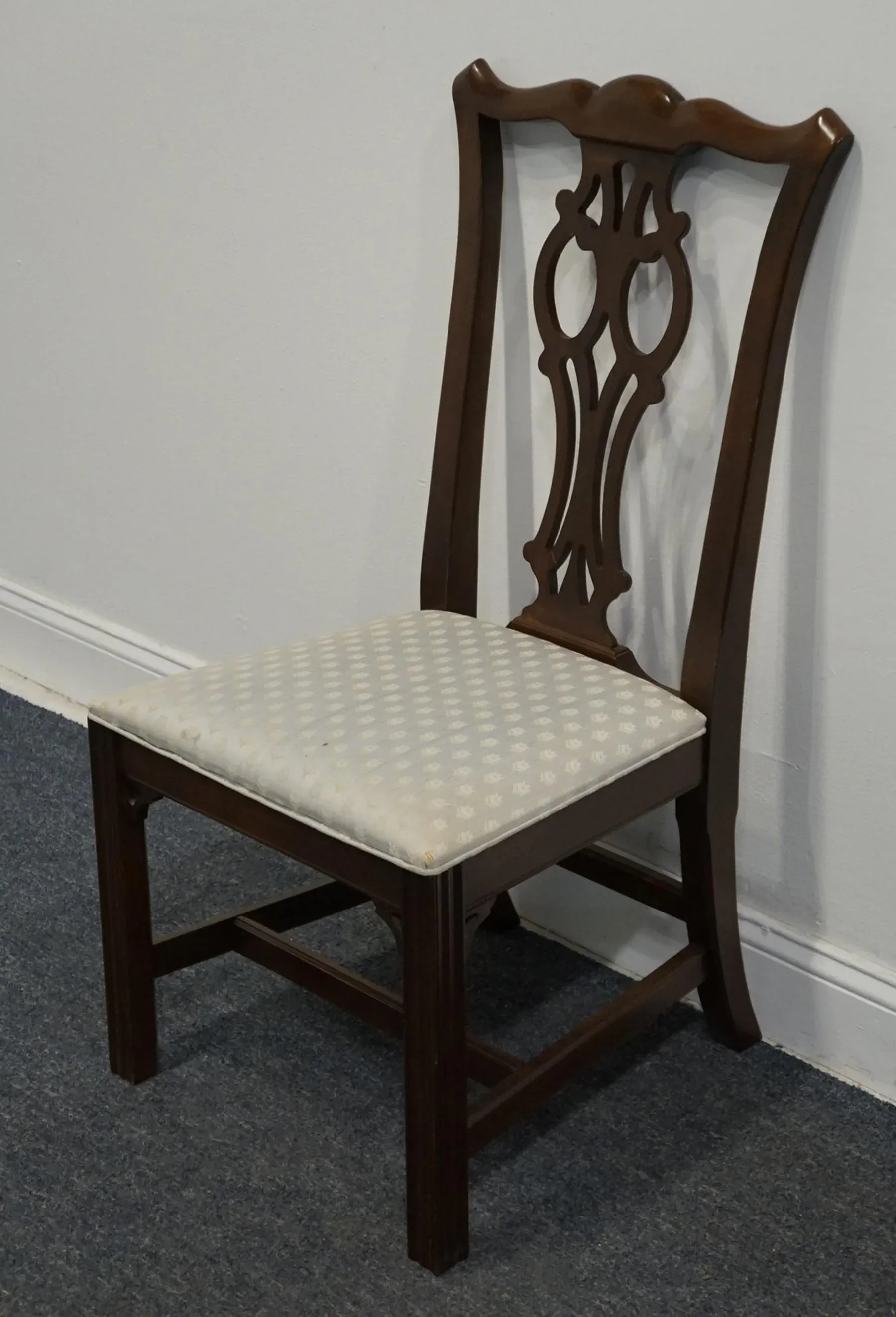 Ethan Allen Georgian Court Solid Cherry Traditional Style Dining