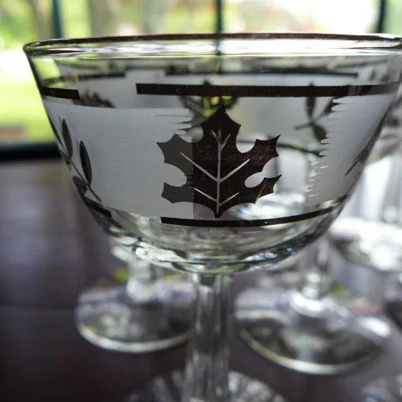 1970s Mid-Century Silver Leaf Wine Glasses - Set of 8 For Sale - Image 5 of 5