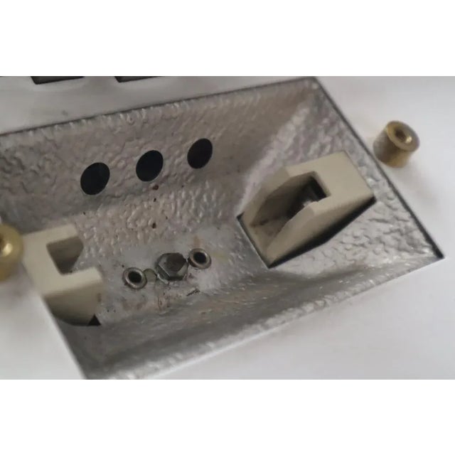 Metal Art Deco Bicolor Wall Lamp in Brass and Chrome, 1980s For Sale - Image 7 of 11