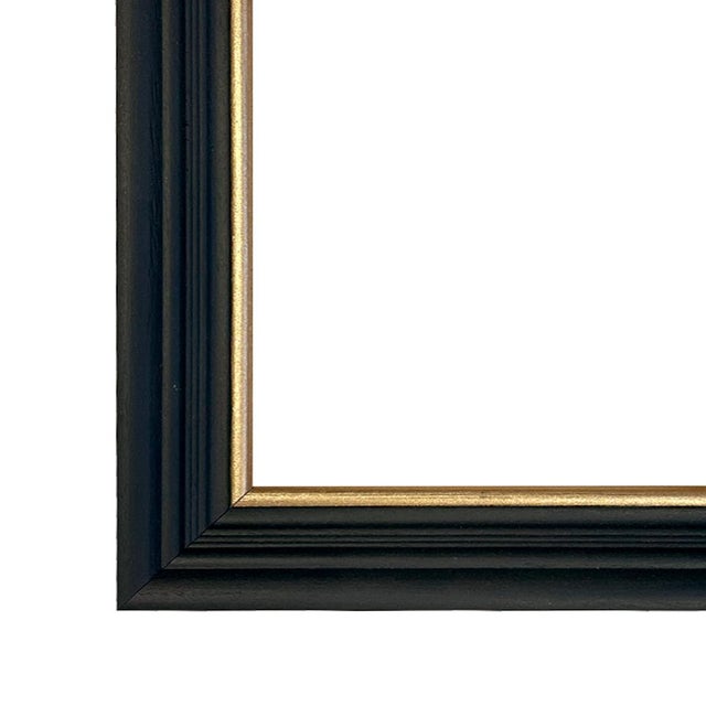 Our elegant framed horse head silhouette of Xander, our dear friend's horse, brings timeless equestrian charm to any...