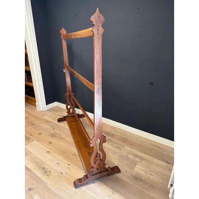 Antique Clothing Rack, 1890s, in Flawless conditions. Designed 1890 to 1919