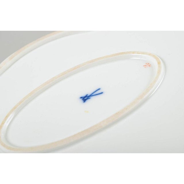 Early 20th Century Oval Porcelain Tray with Floral Decoration from Meissen, Germany For Sale - Image 4 of 5