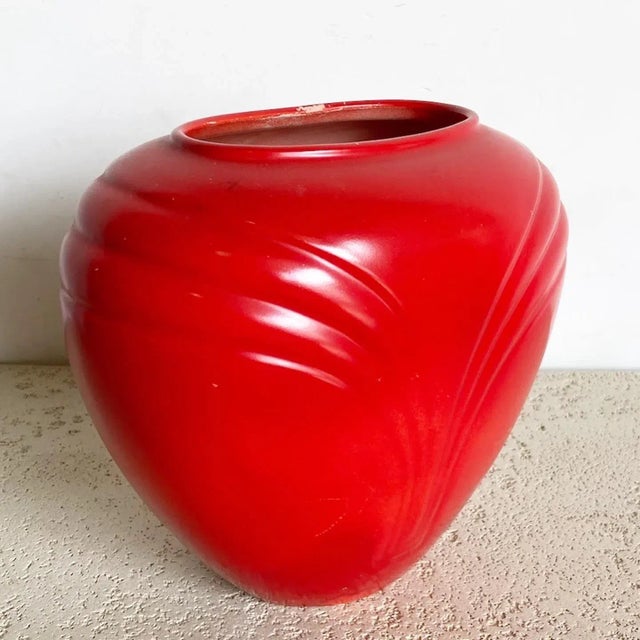 Ceramic Postmodern Red Ceramic Vase by Haeger For Sale - Image 7 of 9