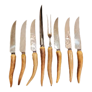 Horn Carving Set With Six Knives
