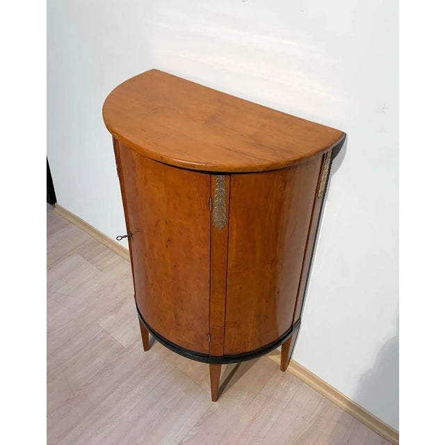Biedermeier Demilune Half Cabinet in Cherrywood and Brass, France, 1810s For Sale - Image 4 of 18