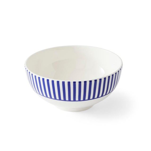 Effortlessly enhance your table setting with this set of four Rimless Bowls from Spode’s Steccato collection. Decorated...