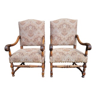 Mid 19th Century A Pair of Frech Walnut Open Armchairs For Sale