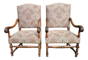Mid 19th Century A Pair of Frech Walnut Open Armchairs