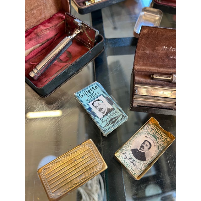 Instant Collection of Vintage Men's Razors and Razor Kits For Sale - Image 10 of 11