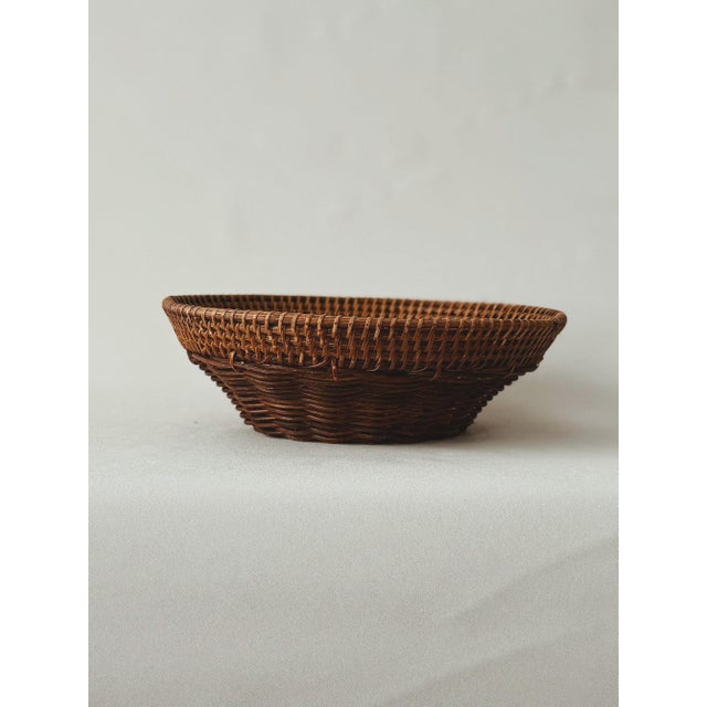 Vintage Wicker Basket With Bent Rattan Rim For Sale - Image 4 of 7