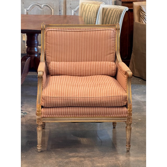 French 1950s Pair of Carved & Giltwood Bergeres With Striped Upholstery For Sale - Image 3 of 9