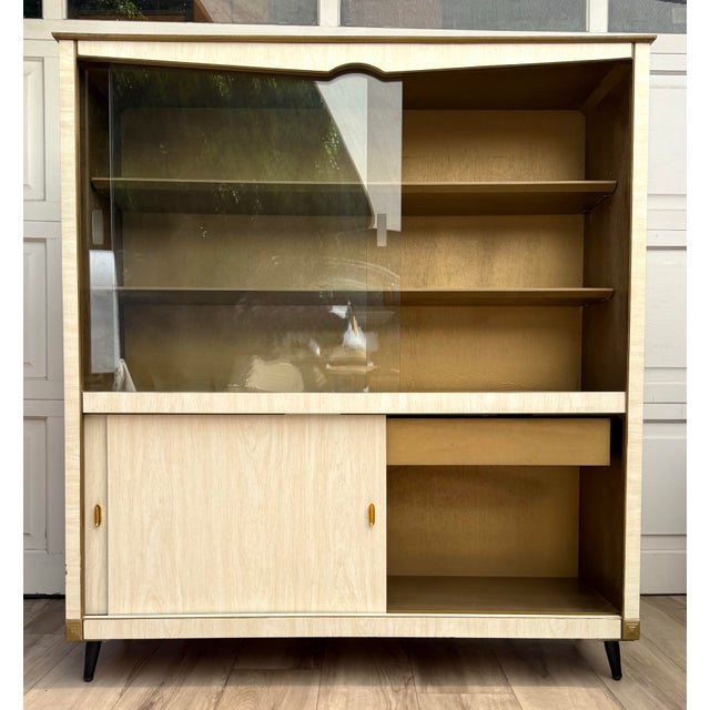 Mid-Century Modern Display Cabinet With Sliding Glass Doors For Sale - Image 11 of 12