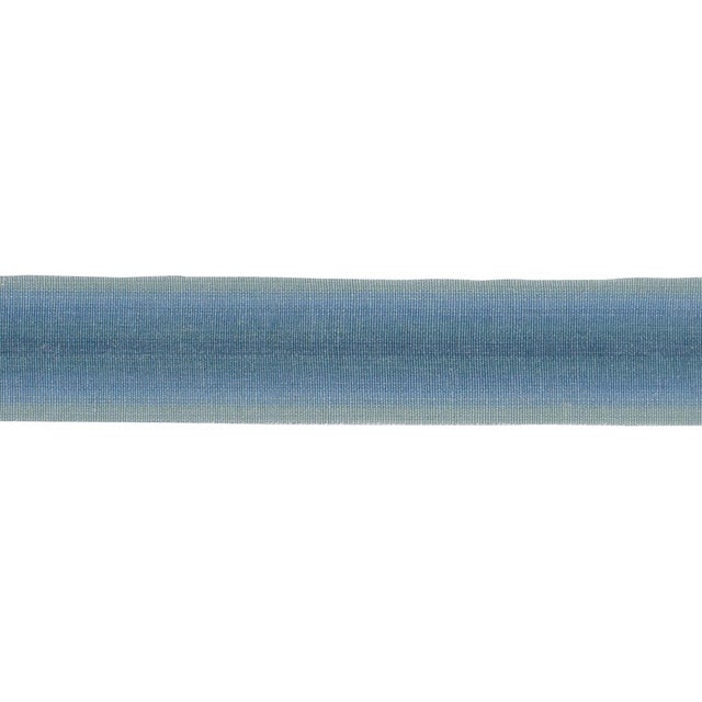 This cotton-linen faille tape has a lovely ribbed texture and unique ombré effect. At 2 inches wide, this narrow version...