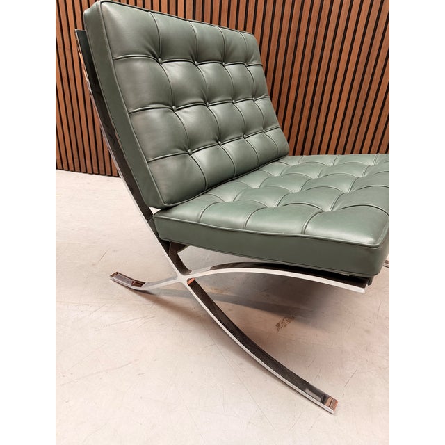 Bauhaus Barcelona Chair in Green Volo Leather by Ludwig Mies van der Rohe for Knoll Inc. / Knoll International, 2010s For Sale - Image 6 of 8