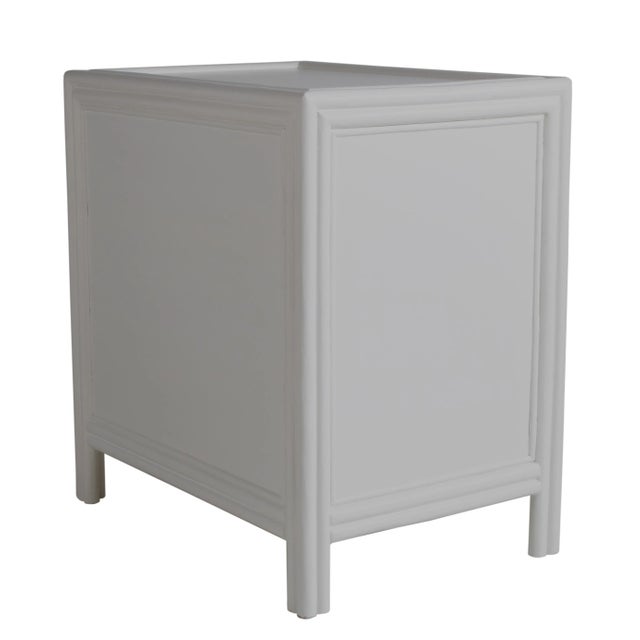 Capri End Table in Light Gray For Sale - Image 4 of 6