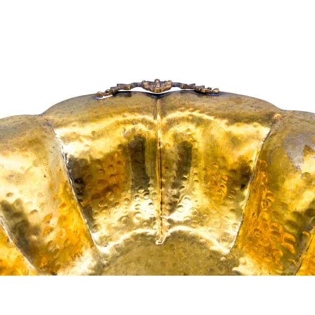 Vintage Hand-Hammered Brass Footed Centerpiece Bowl With Foliate Handles – Rustic European / Rococo For Sale - Image 15 of 15