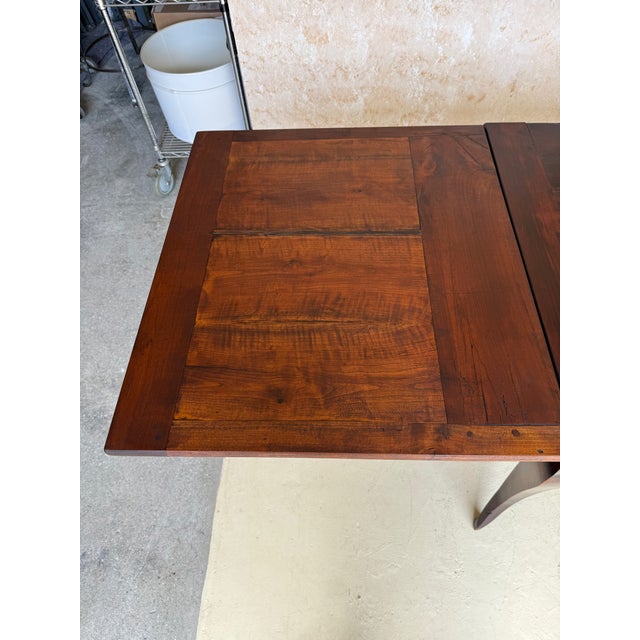 French Early 20th Century Walnut Farm Table With Cabriole Legs and Two Extension Leaves For Sale - Image 17 of 18