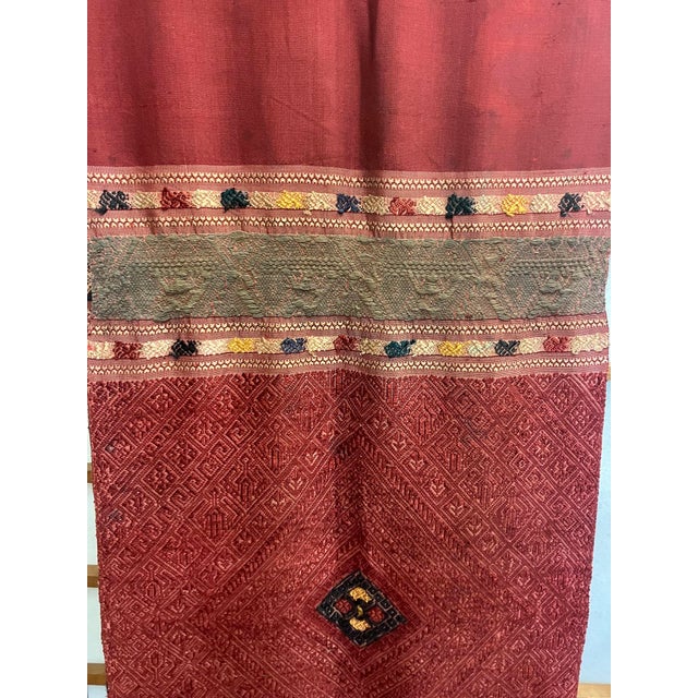 Phaa Sabai (Healing Cloth) Made in Xam Tai, Laos For Sale In Boston - Image 6 of 12