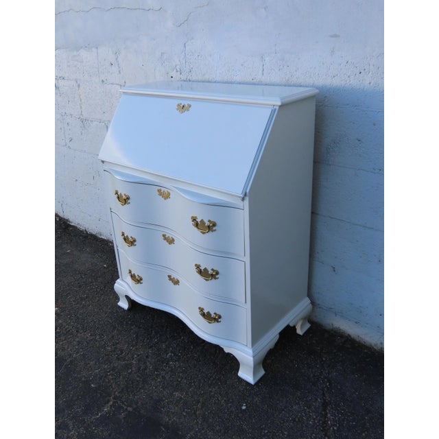 Painted White Serpentine Secretary Desk 6331 For Sale - Image 15 of 16