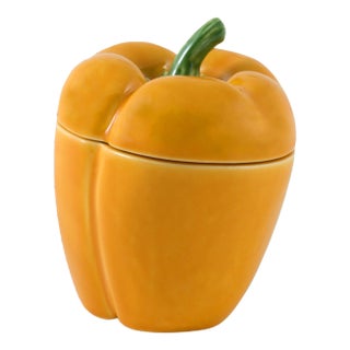 Bordallo Pinheiro Pepper Box, Yellow, 5" 16 oz For Sale