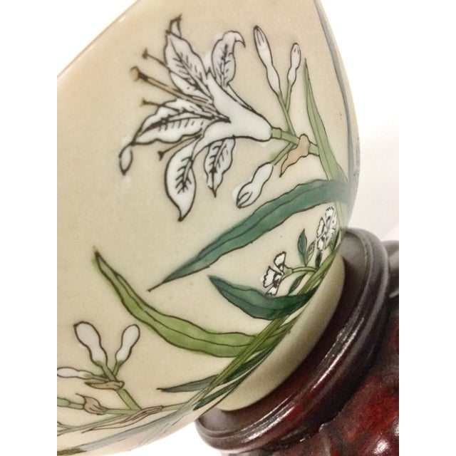 Off-white 1970s Vintage Chinese Porcelain Decorative Bowl For Sale - Image 8 of 9