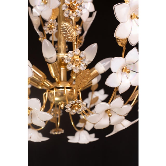 Italian Large Vintage Murano Glass Chandelier White Flowers, 1970 For Sale - Image 3 of 12