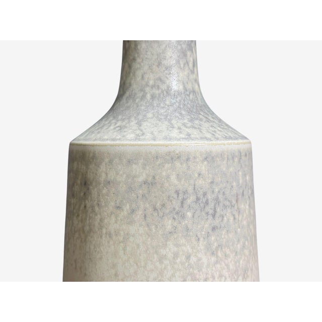 Ceramic Desiree Stentöj, Table Lamp, White Glazed Stoneware, Denmark, 1960s For Sale - Image 7 of 10