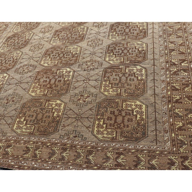 Hand-Knotted Turkomen Ersari Rug in Wool With Repeating Sub-Geometric Gul Design For Sale In Atlanta - Image 6 of 14