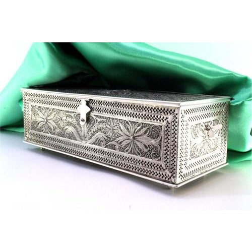Filigree Silver Box with Applications and Monogram Plaque Lid and Round Feet For Sale - Image 4 of 11