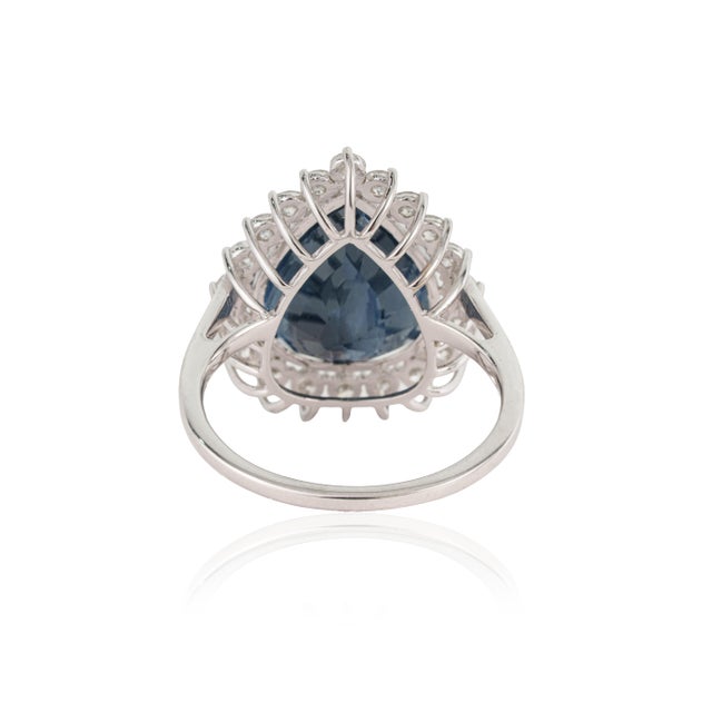 Victorian Natural 18k White Gold 8.42ct Blue Sapphire & Diamond Art Deco Ring Size 4 For Sale - Image 9 of 17