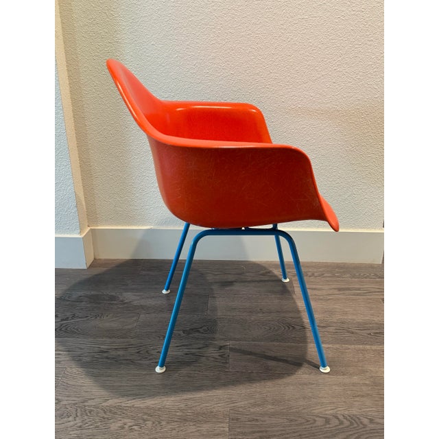 Herman Miller Authentic Herman Miller Eames Fiberglass Chair For Sale - Image 4 of 9