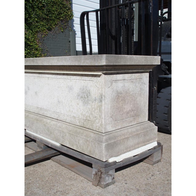 Neoclassical Pair of Large Italian Neoclassical Style Pedestals in Carved Limestone For Sale - Image 3 of 18