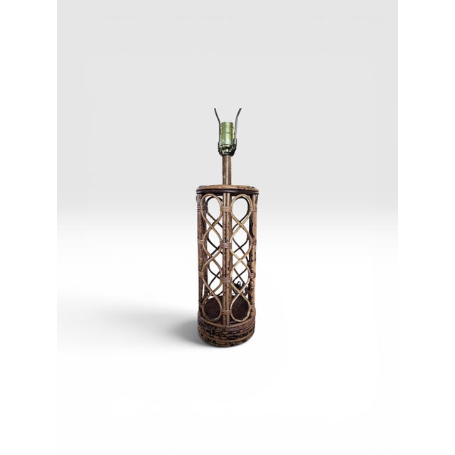 Coastal Vintage Coastal Bamboo & Rattan Openwork Table Lamp, 1970s For Sale - Image 3 of 10