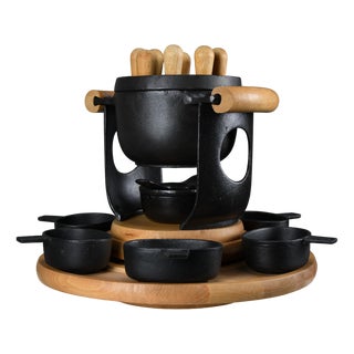 Mid-Century Modern Cast Iron and Wood Fondue Set by Richard Nissen for Bodum, 1960s, Set of 18 For Sale