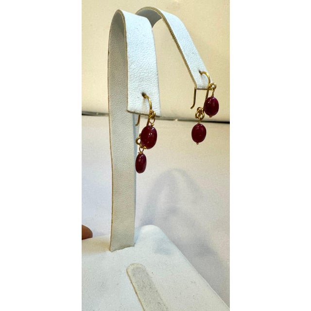 Ruby Red 85 Ct Natural Ruby Bead Single Strand Necklace +Matching earrings in 22 K Gold For Sale - Image 8 of 18