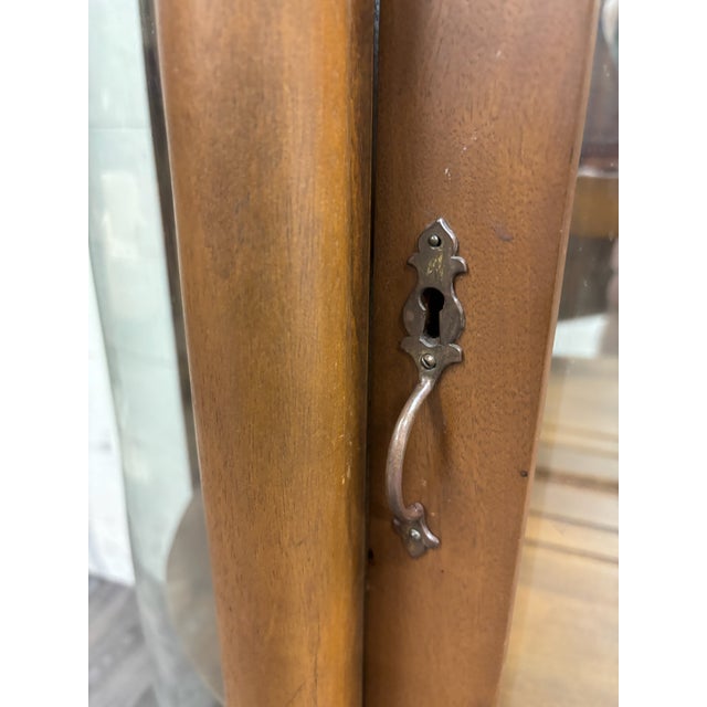 Antique Queen Anne Style Curved Bowed Glass Curio Display China Cabinet For Sale - Image 9 of 13